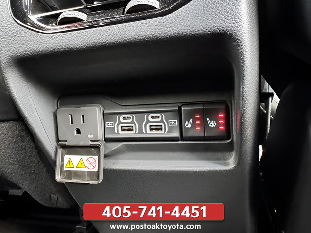 Used 2025 Jeep Grand Cherokee Limited w/ Black Appearance Package AWD/4WD image 22
