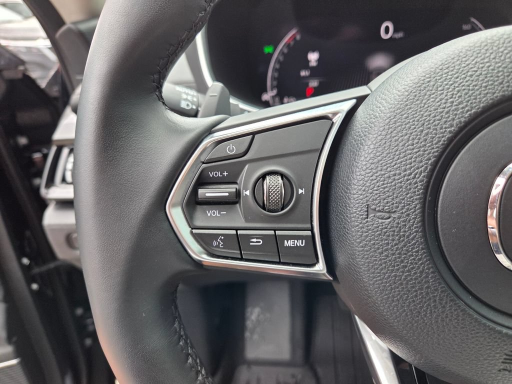 Used 2025 Acura MDX FWD image 30