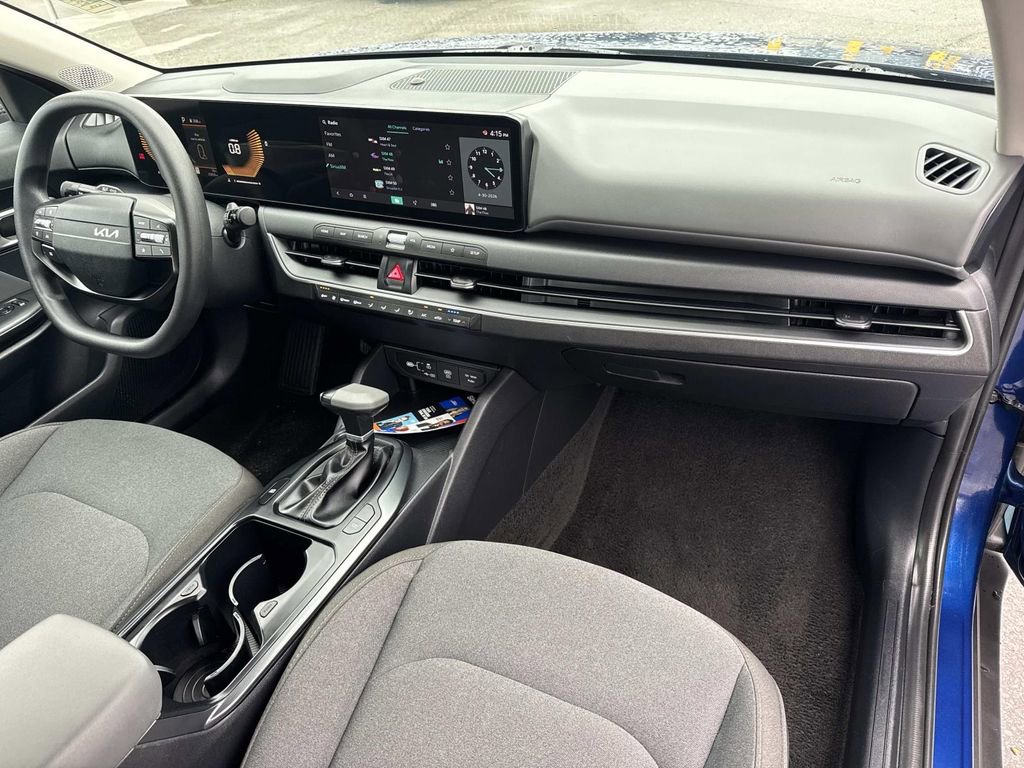 Used 2025 Kia K4 FWD image 12