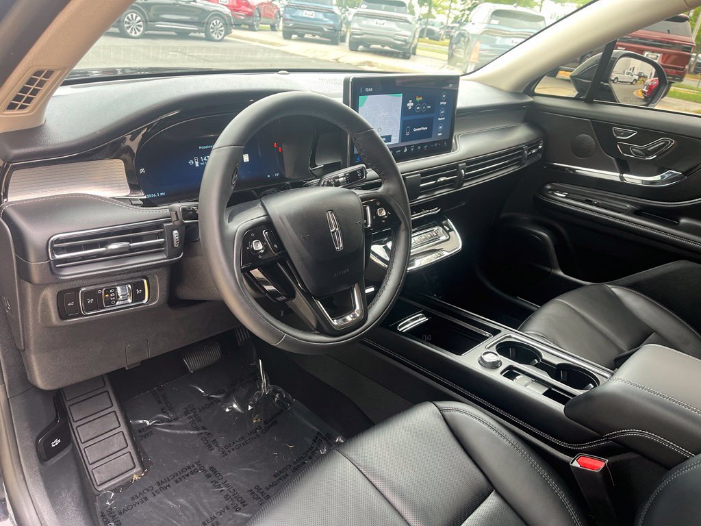 Certified 2023 Lincoln Corsair AWD w/ Equipment Group 101A image 25