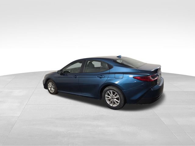 Used 2025 Toyota Camry LE FWD image 10