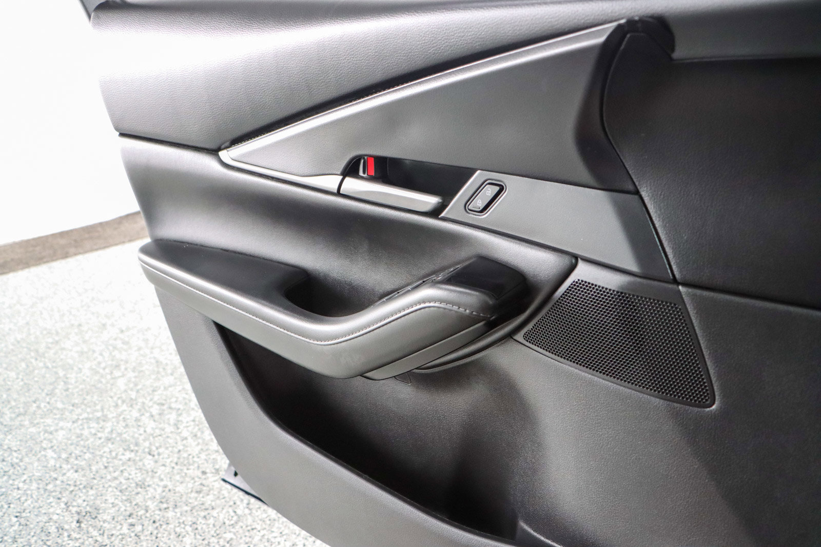 Used 2024 MAZDA CX-30 AWD image 21