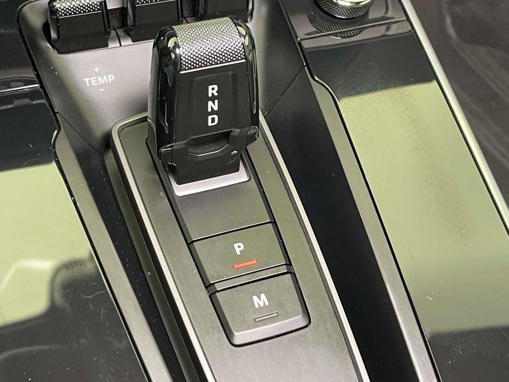 Certified 2024 Porsche 911 Carrera 4S AWD/4WD image 33