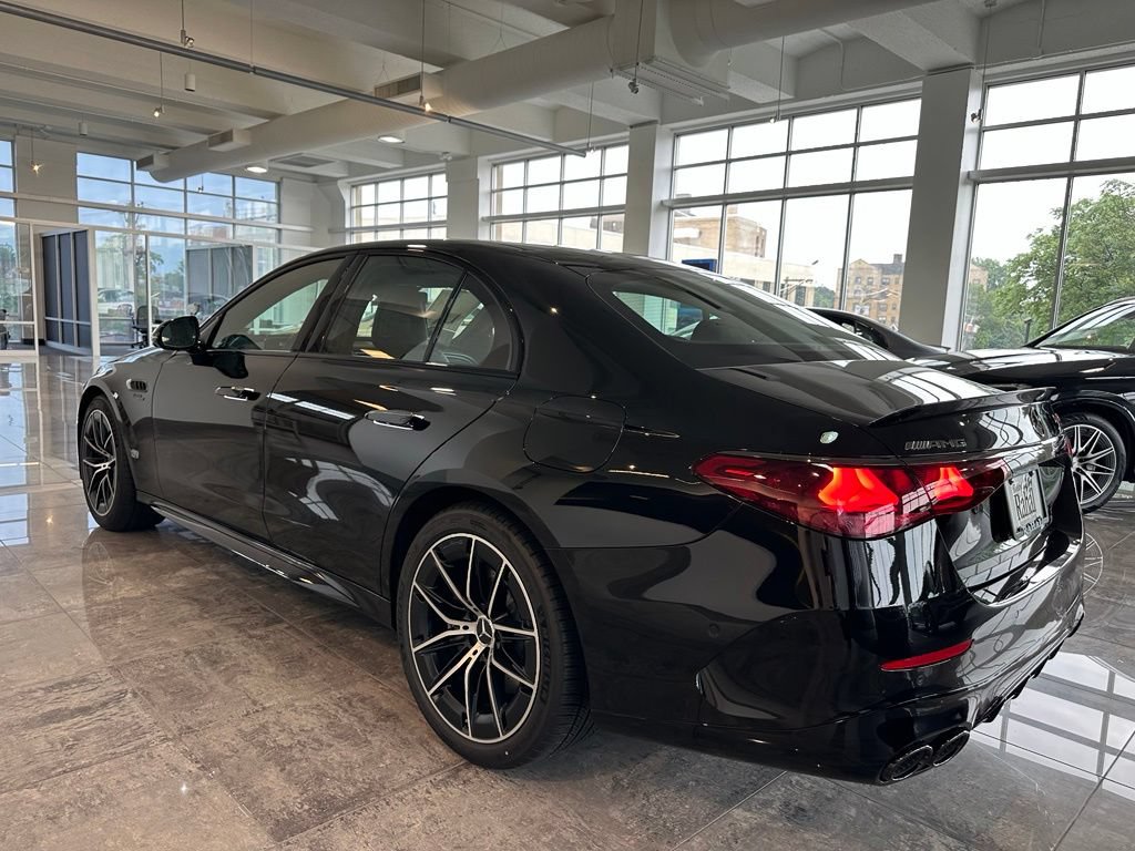 New 2026 Mercedes-Benz E 53 AMG e 4MATIC Sedan image 3