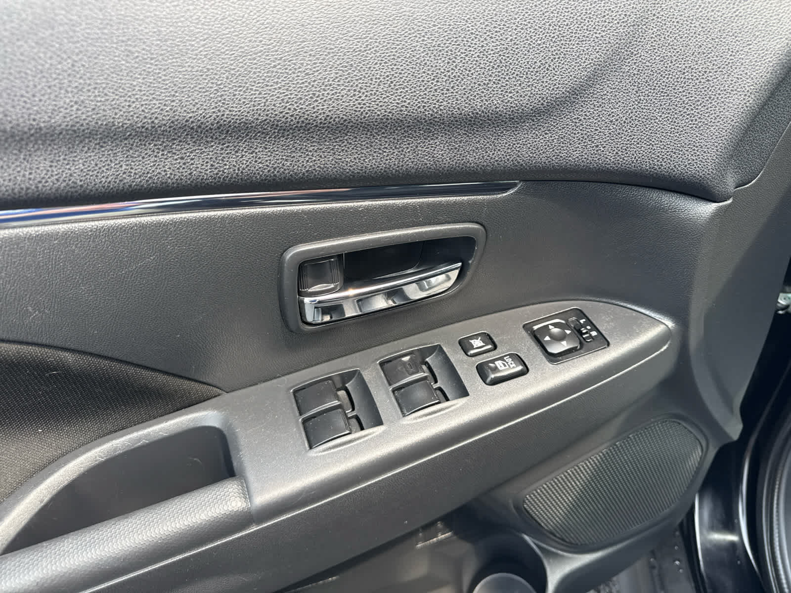 Used 2024 Mitsubishi Outlander Sport ES AWD/4WD image 10