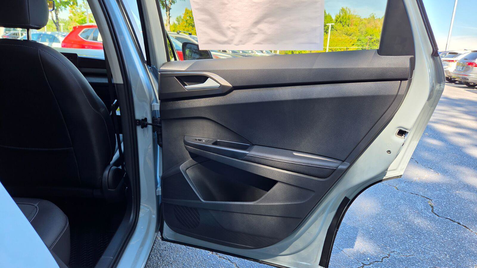 New 2027 Volkswagen Taos SE FWD image 53