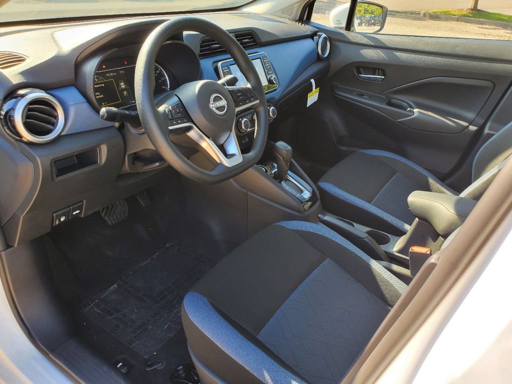 New 2025 Nissan Versa SV w/ Trunk Package FWD image 18