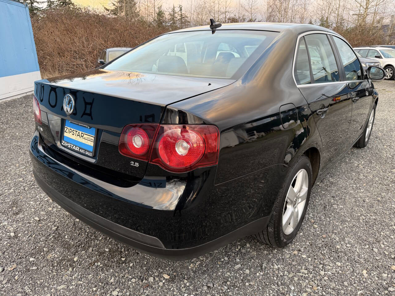 Used 2009 Volkswagen Jetta SEL image 4
