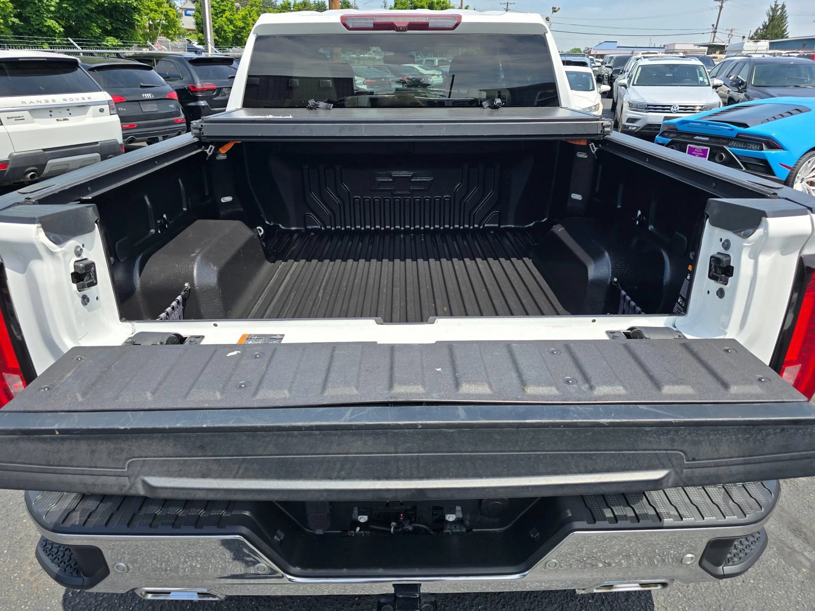 Used 2020 GMC Sierra 1500 SLT w/ Driver Alert Package II AWD/4WD image 15