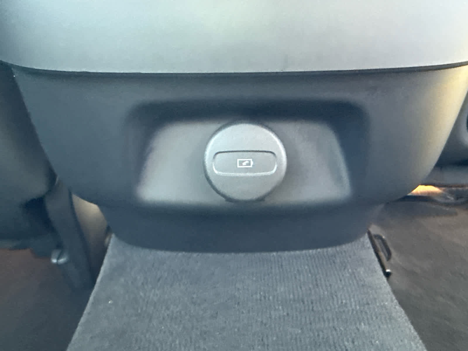 Used 2023 Volvo S60 B5 Ultimate w/ Climate Package FWD image 25