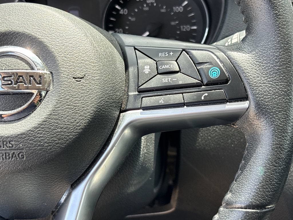 Used 2019 Nissan Rogue SV w/ Sun & Sound Touring Package AWD/4WD image 21