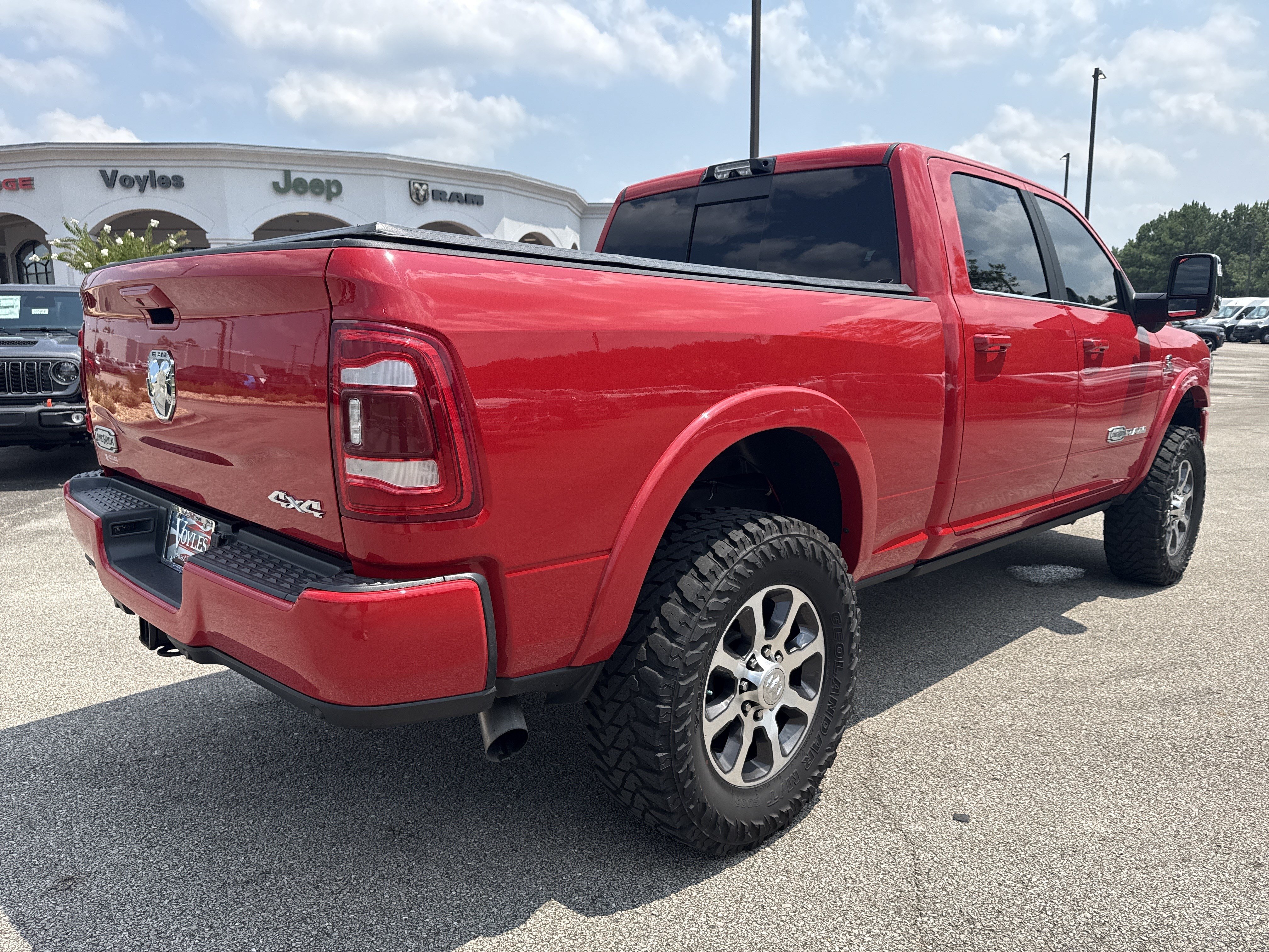 Used 2024 RAM 2500 Limited w/ Towing Technology Group AWD/4WD image 7