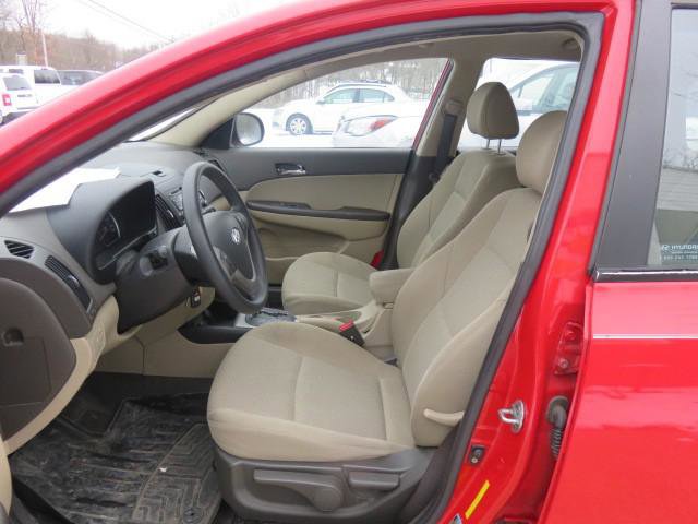 Used 2010 Hyundai Elantra SE w/ Popular Equipment Pkg 2 image 10