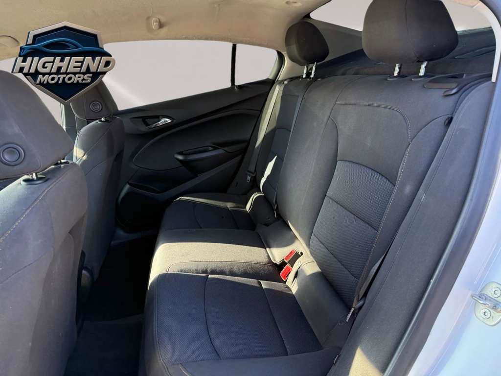 Used 2018 Chevrolet Cruze LS image 18