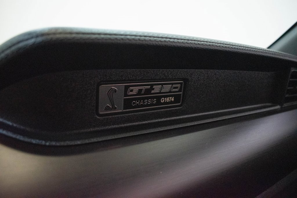 Used 2016 Ford Mustang Shelby GT350 w/ Technology Package image 16