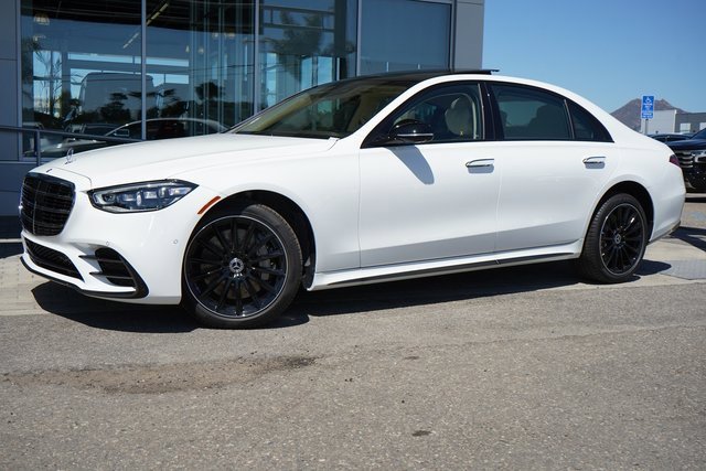 New 2025 Mercedes-Benz S 580 4MATIC Sedan image 4