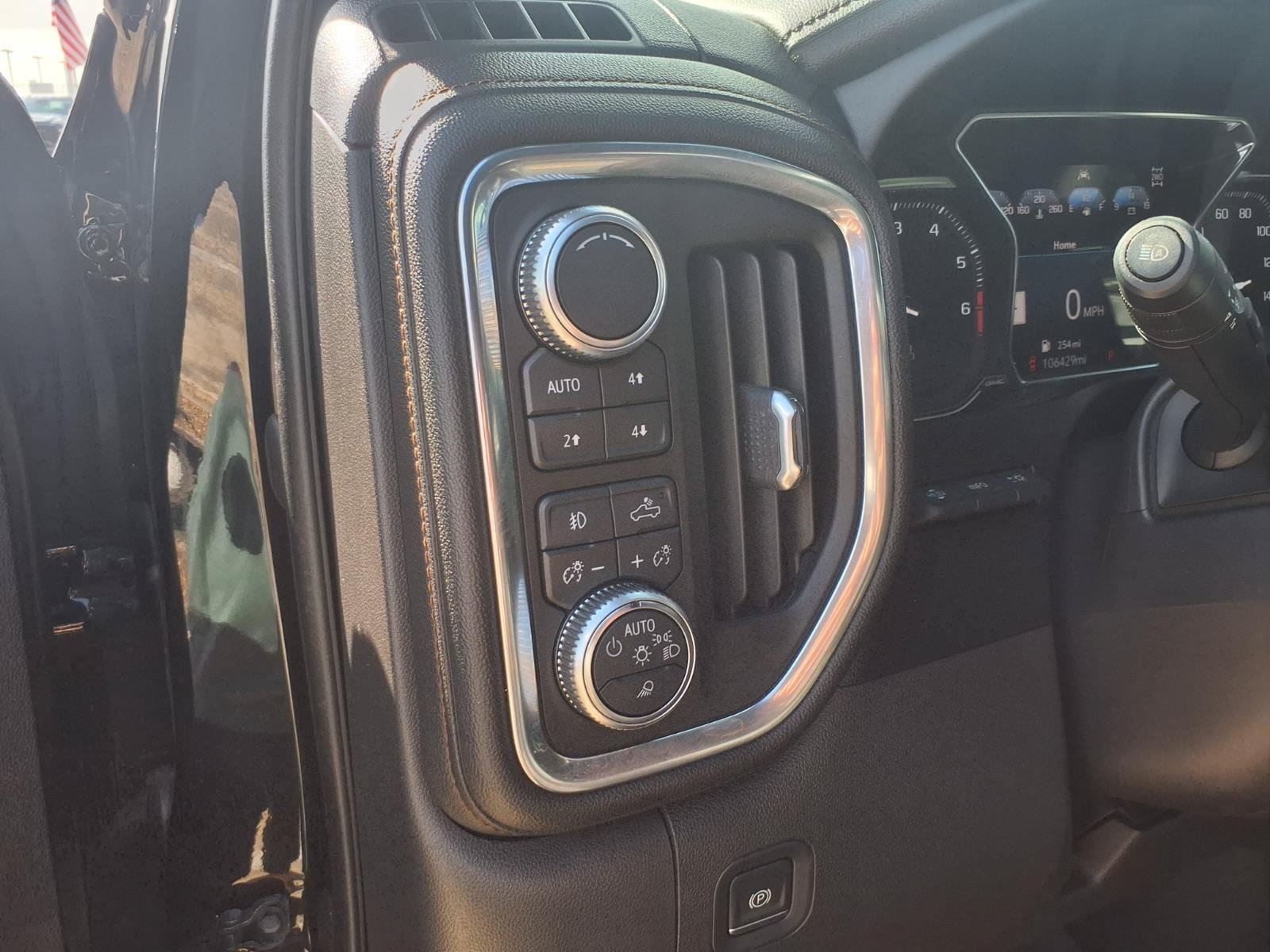 Used 2019 GMC Sierra 1500 AT4 w/ AT4 Premium Package AWD/4WD image 14