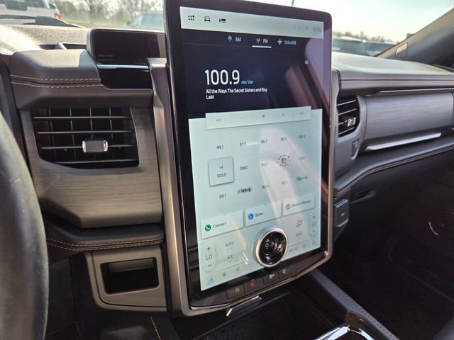 Used 2023 Ford Expedition Platinum image 20