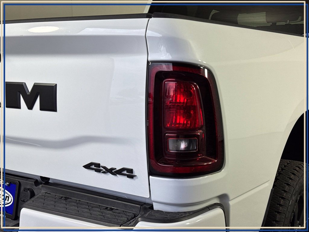 Used 2026 RAM 2500 Big Horn AWD/4WD image 8