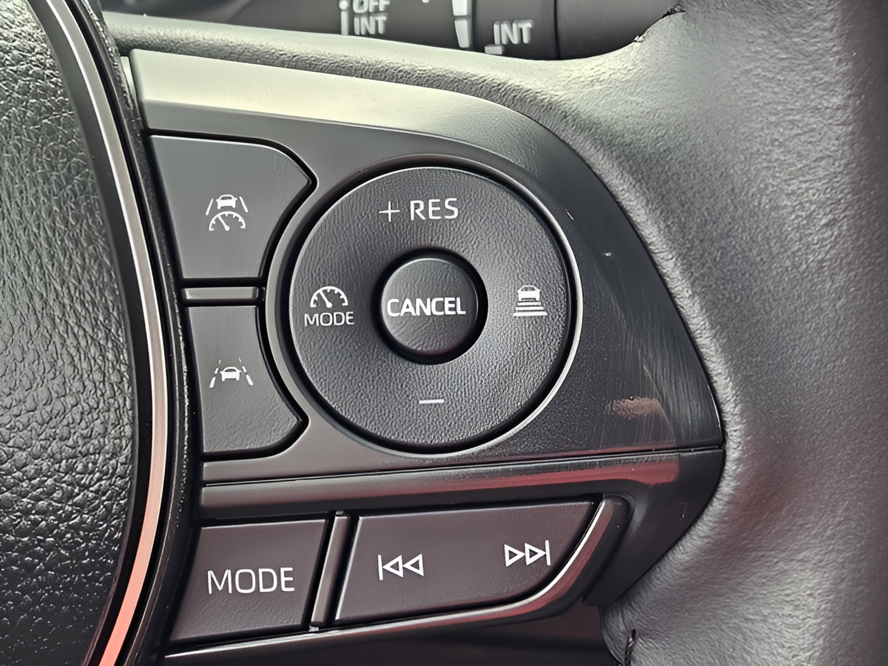 Certified 2024 Toyota Corolla SE FWD image 22