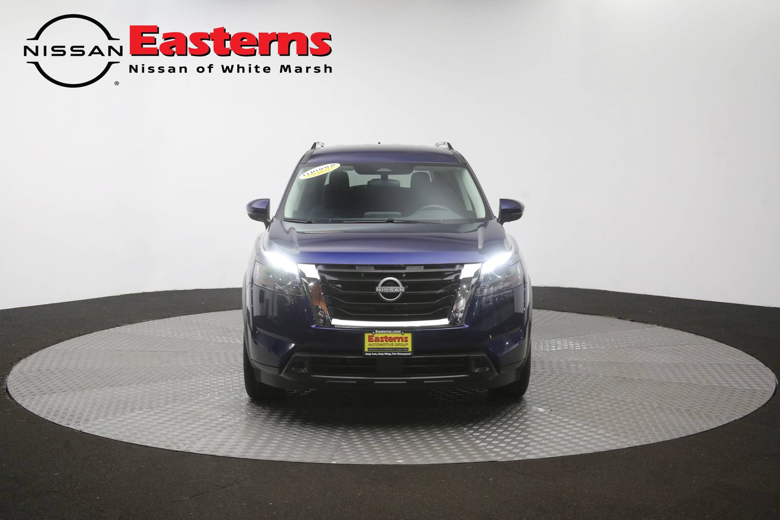 Used 2025 Nissan Pathfinder SV FWD image 51