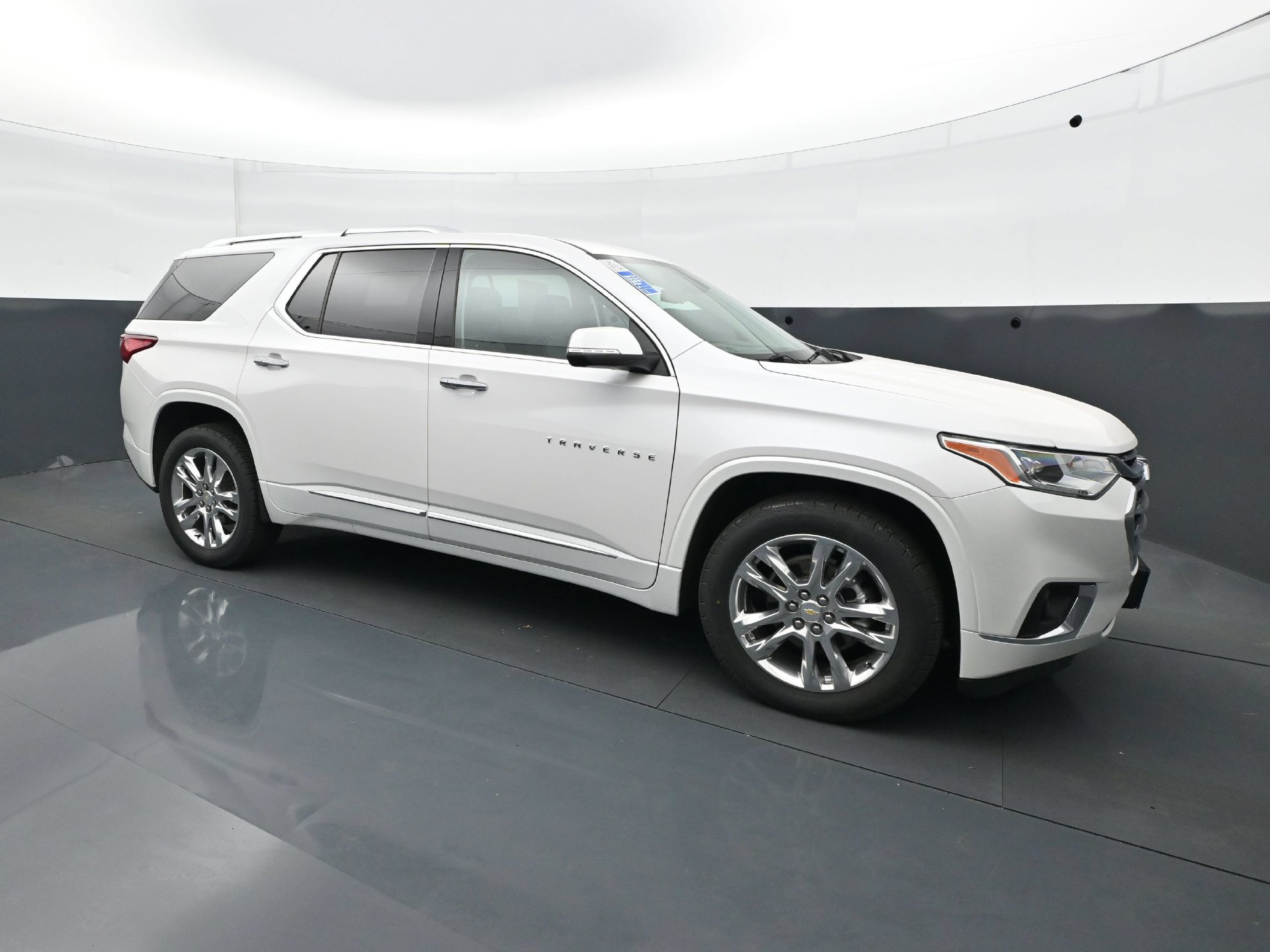 Used 2021 Chevrolet Traverse High Country AWD/4WD image 9