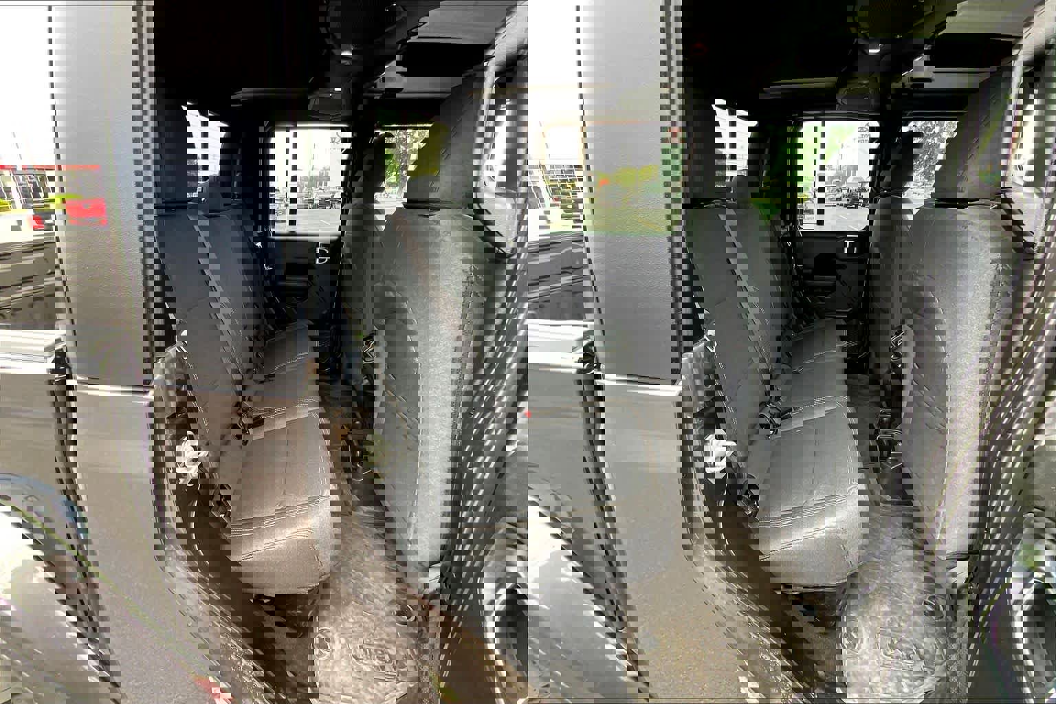 Used 2024 Jeep Gladiator Sport image 20