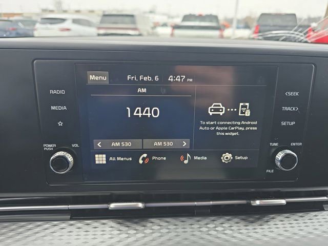 Used 2023 Kia Carnival LX image 30