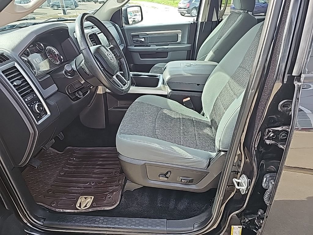 Used 2017 RAM 1500 Big Horn AWD/4WD image 14