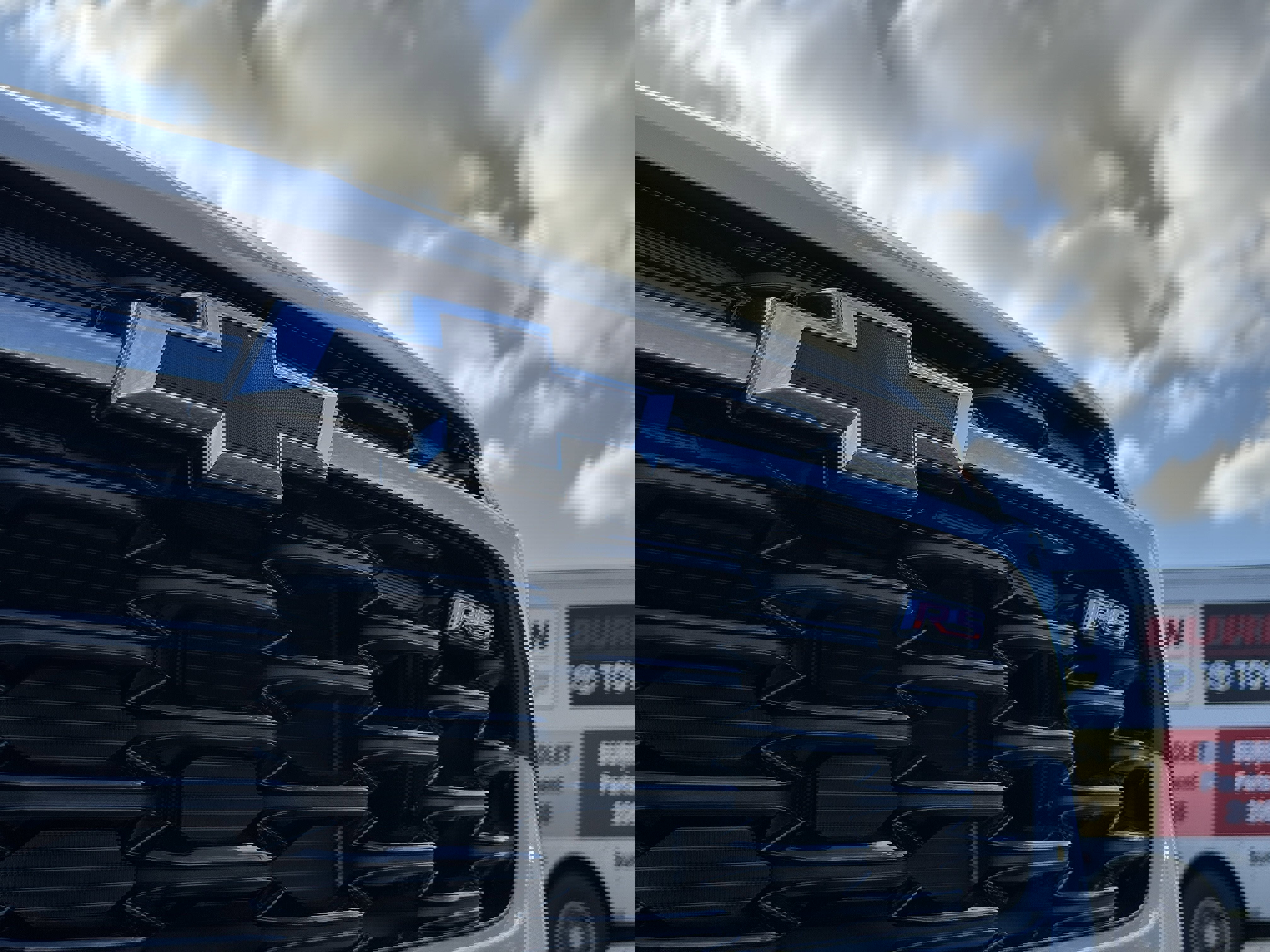 New 2026 Chevrolet Trax RS w/ Sunroof Package image 38