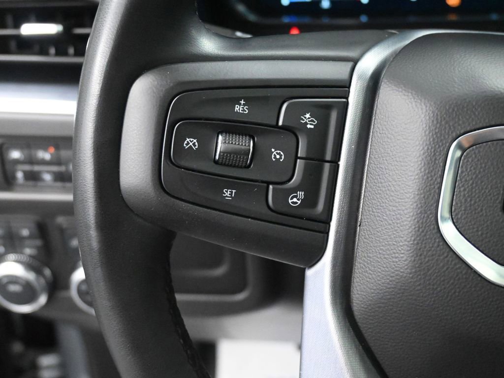 Used 2023 GMC Yukon XL SLT image 41