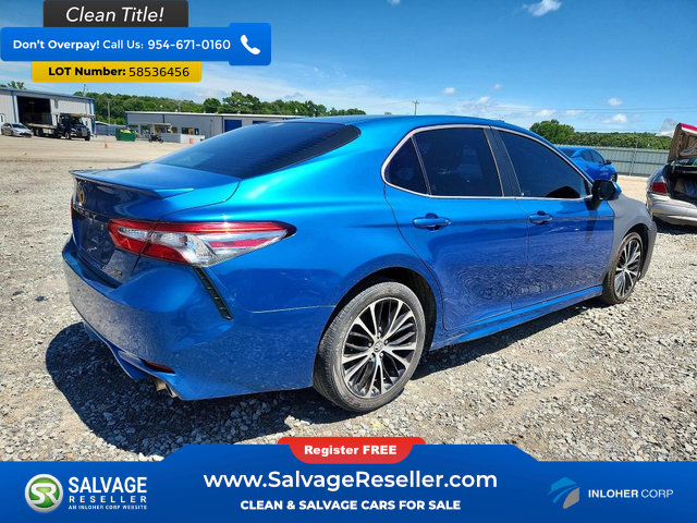 Used 2018 Toyota Camry SE FWD image 4