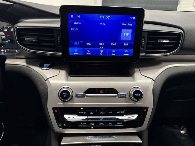 Used 2023 Ford Explorer XLT image 9