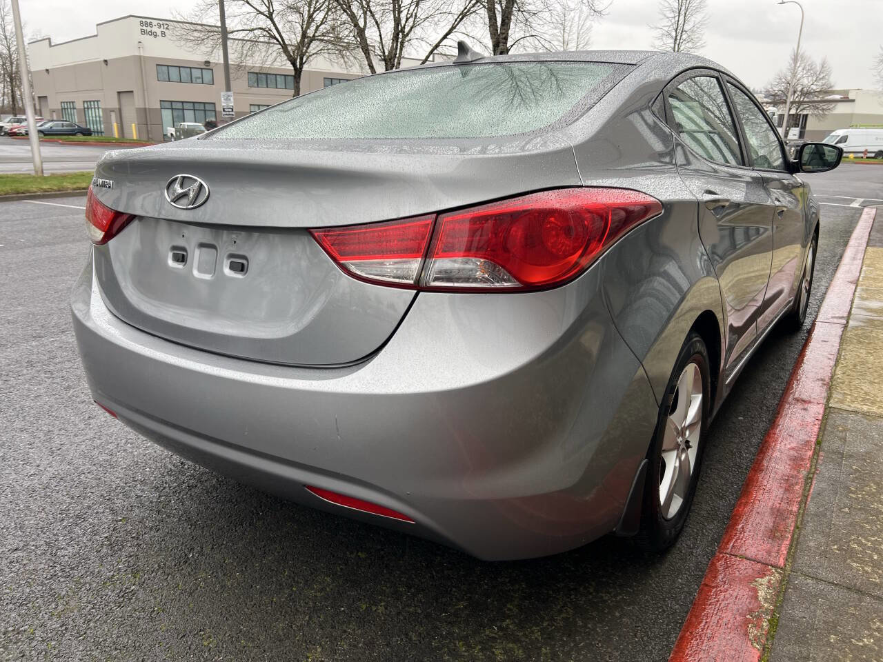 Used 2013 Hyundai Elantra GLS image 3