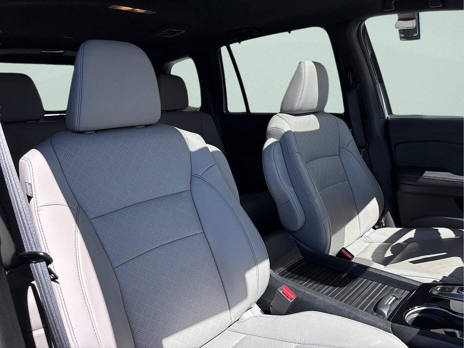 Certified 2023 Honda Passport Elite image 41