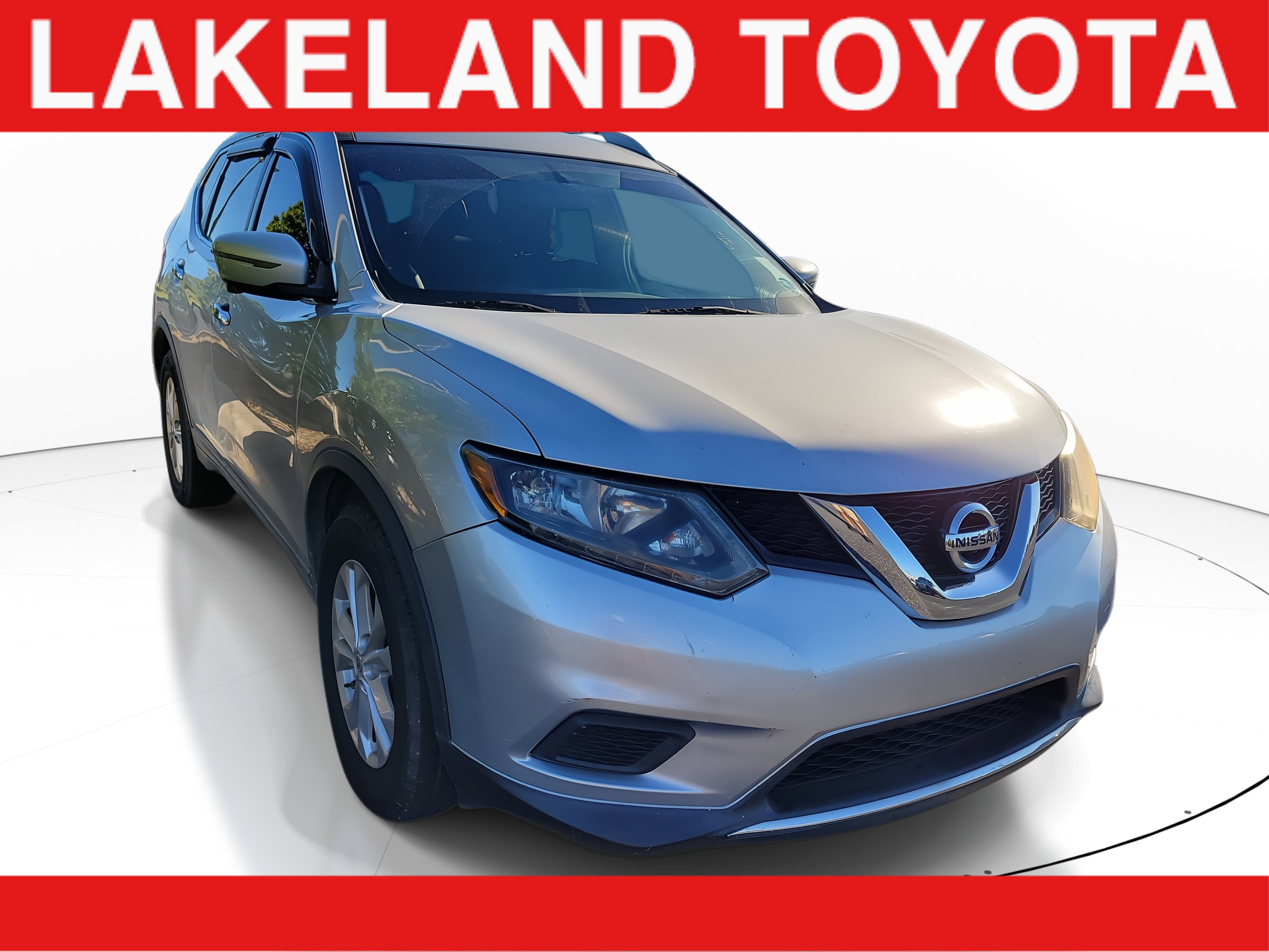 Used 2016 Nissan Rogue SV w/ SV Premium Package