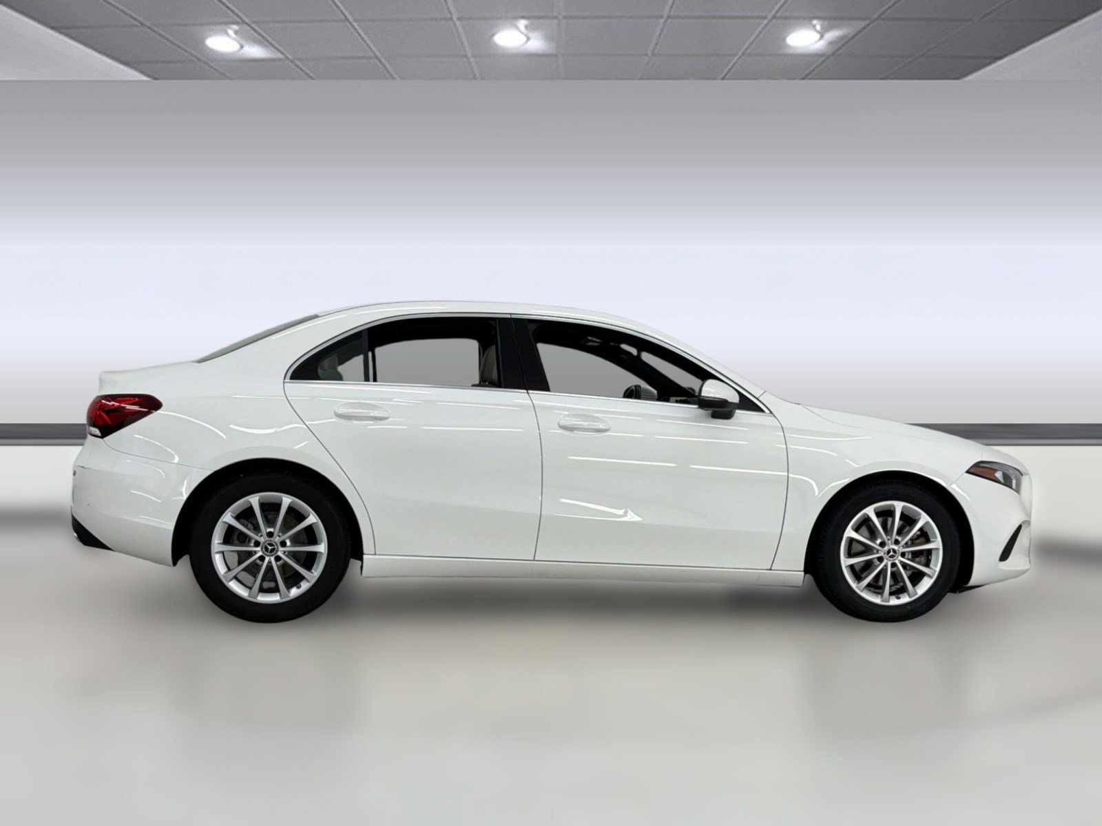 Used 2022 Mercedes-Benz A 220 image 8