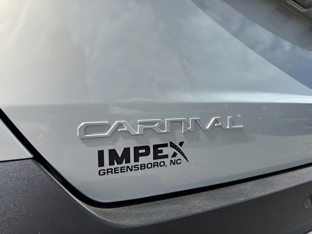 Used 2025 Kia Carnival SX FWD image 34