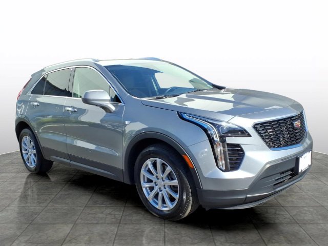 Used 2023 Cadillac XT4 Luxury w/ Cold Weather Package AWD/4WD image 7
