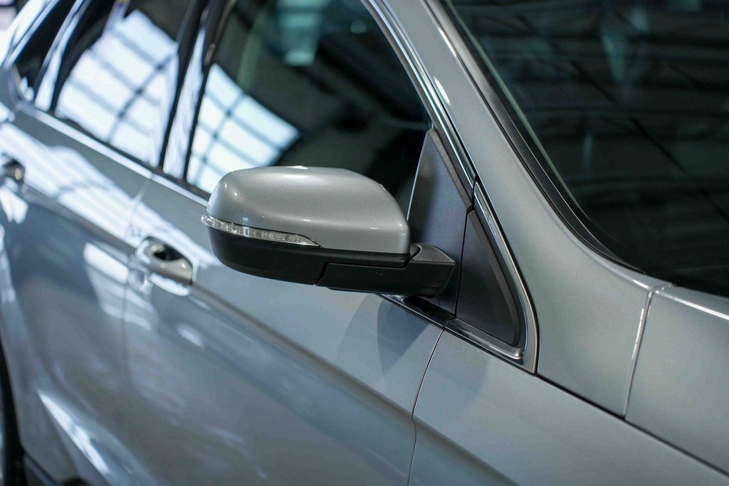 Used 2020 Ford Edge SEL w/ Cold Weather Package image 9