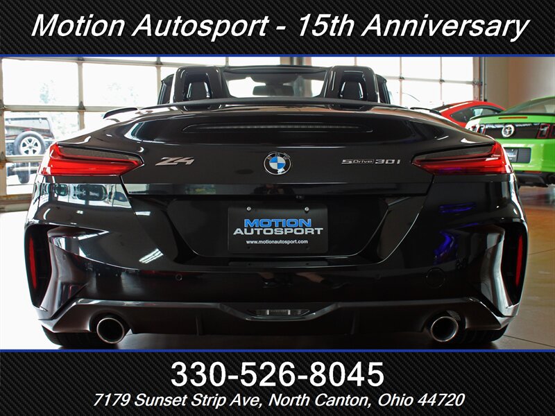 Used 2019 BMW Z4 sDrive30i w/ M Sport Package RWD image 11