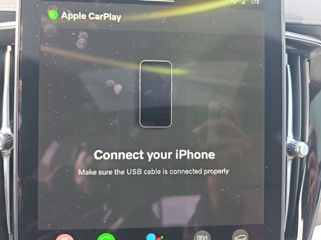 New 2026 Volvo XC90 B6 Plus w/ Protection Package Premier image 25