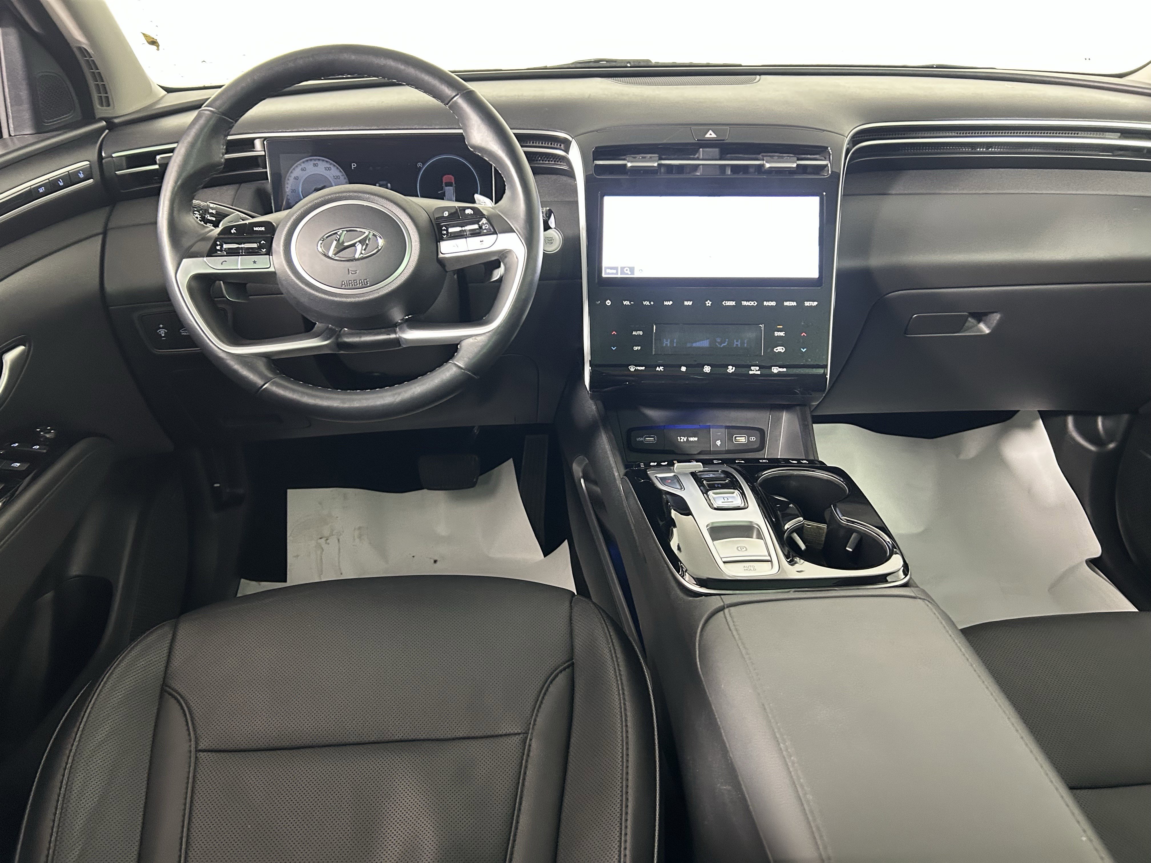 Used 2024 Hyundai Tucson Limited image 45