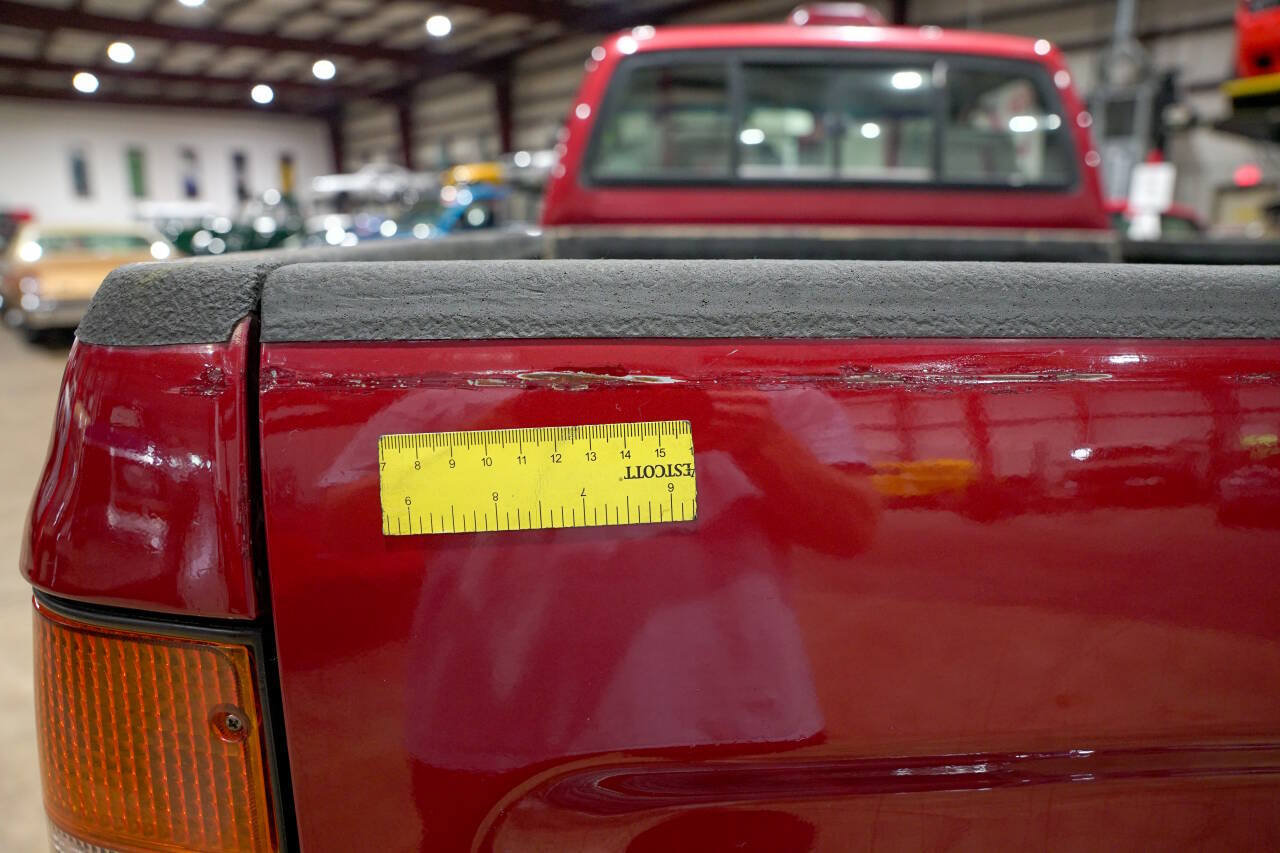 Used 1994 Toyota Pickup DX AWD/4WD image 32