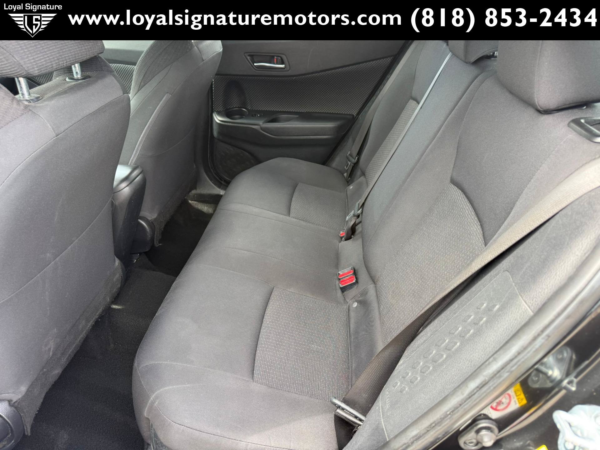 Used 2018 Toyota C-HR XLE FWD image 12