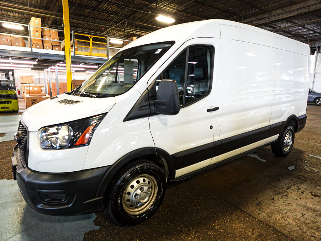 Used 2023 Ford Transit 250 Medium Roof AWD image 4