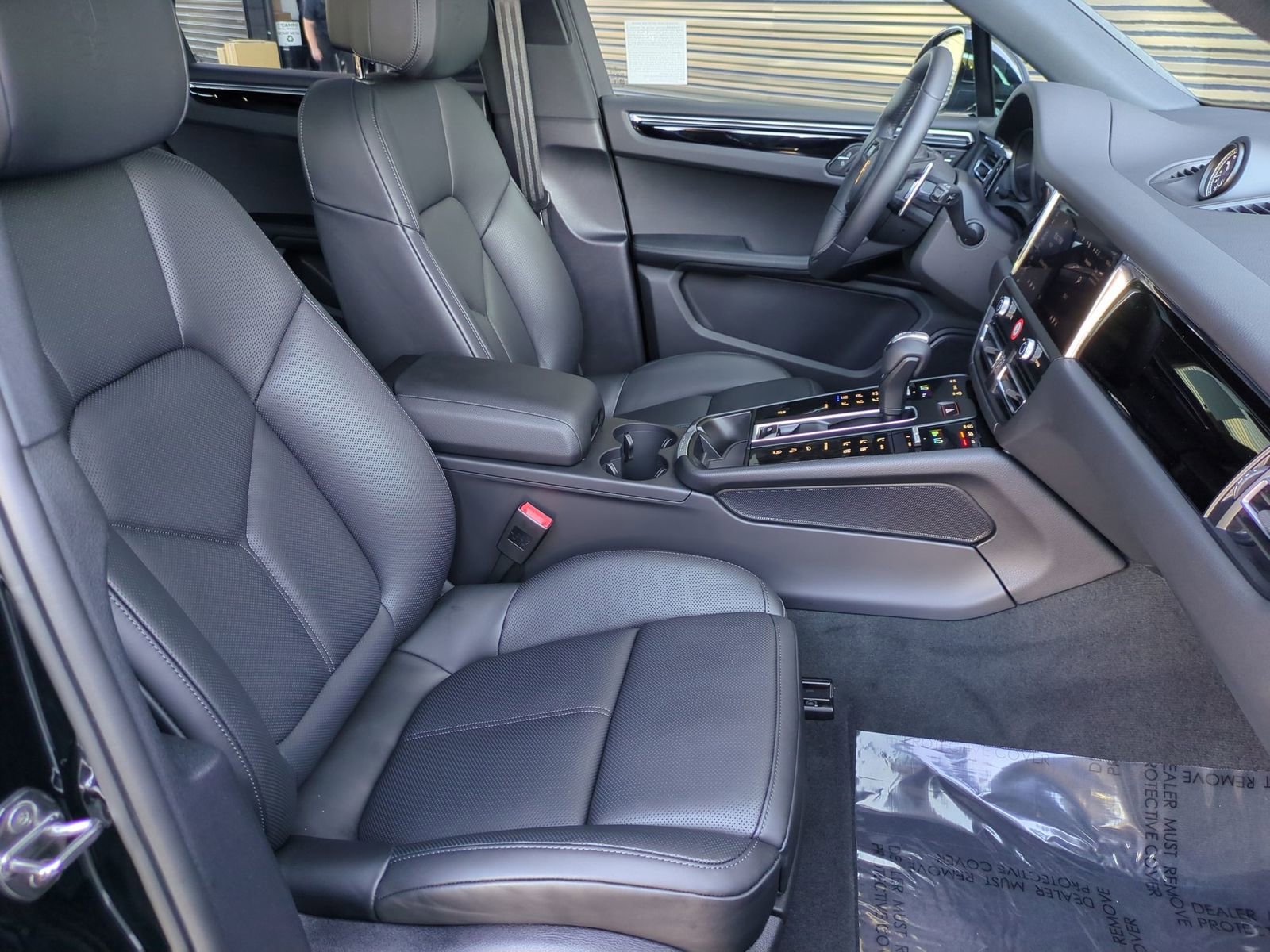 Certified 2026 Porsche Macan image 26