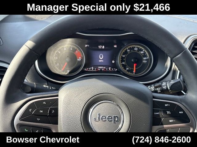 Used 2021 Jeep Cherokee Latitude Lux w/ Comfort/Convenience Group AWD/4WD image 21