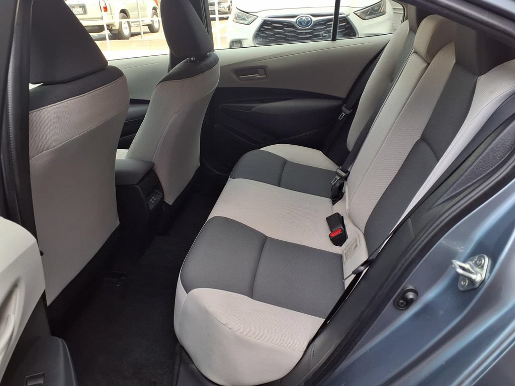 Used 2023 Toyota Corolla LE w/ Carpet Mat Package (TMS) FWD image 21