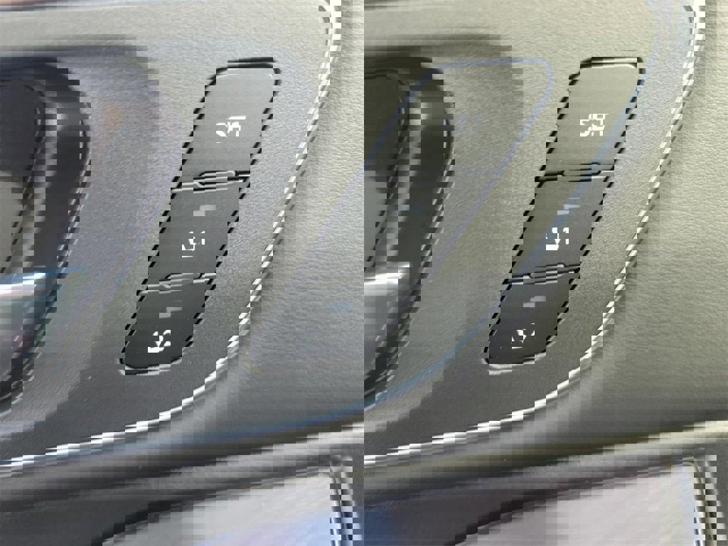 New 2026 Nissan Rogue Platinum image 32
